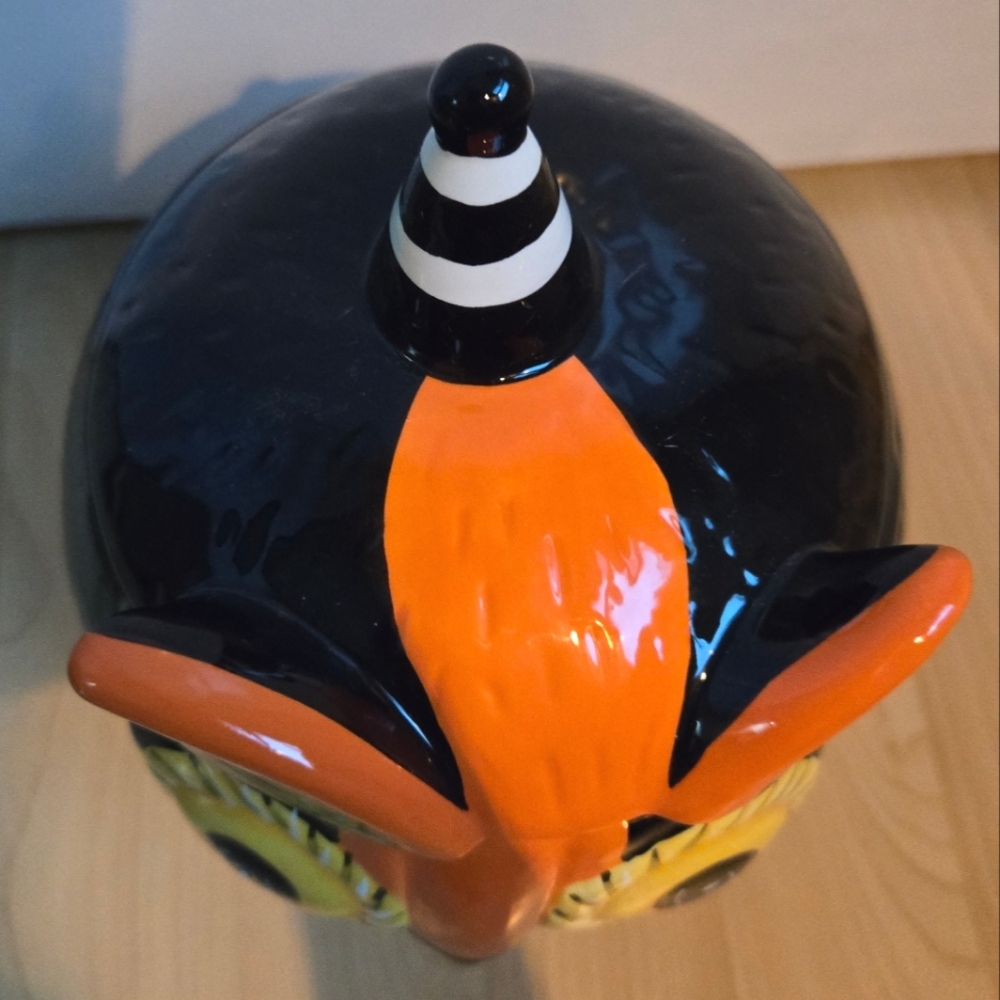 Johanna Parker & Magenta ceramic Halloween owl lidded canister - Picture 5 of 6